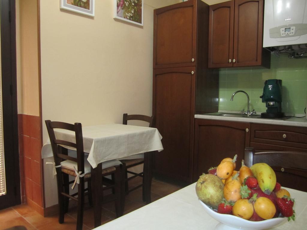 Bed & Breakfast Hostel H24 Ragusa Ruang foto