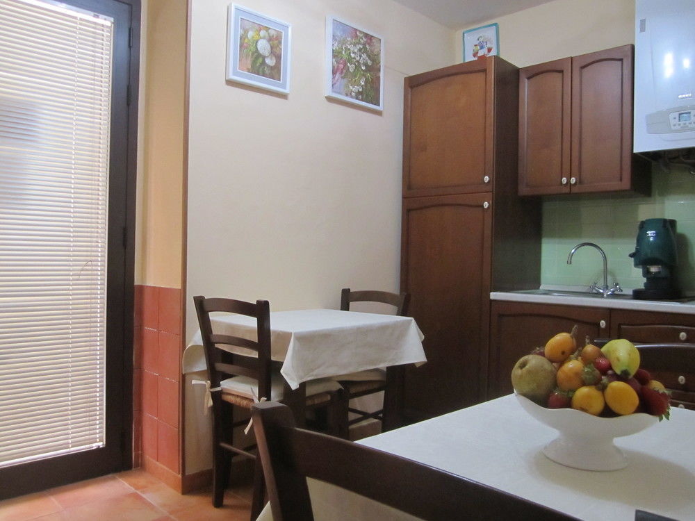 Bed & Breakfast Hostel H24 Ragusa Bagian luar foto