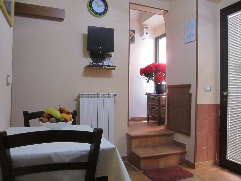 Bed & Breakfast Hostel H24 Ragusa Bagian luar foto